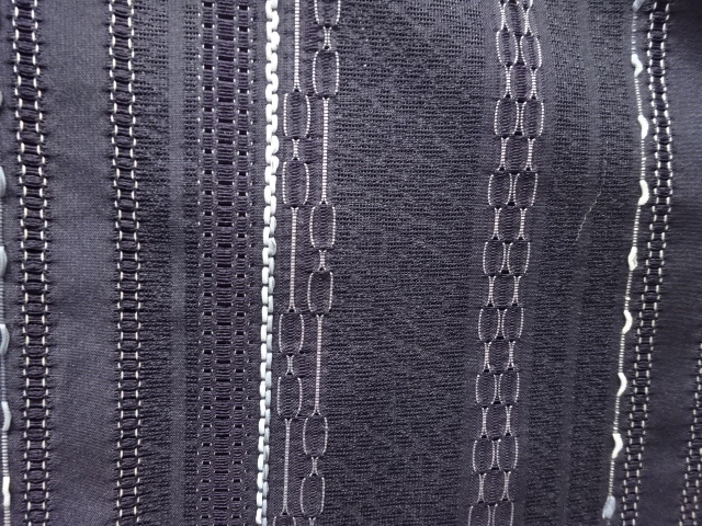   紗 変わり縞模様織出し道中着